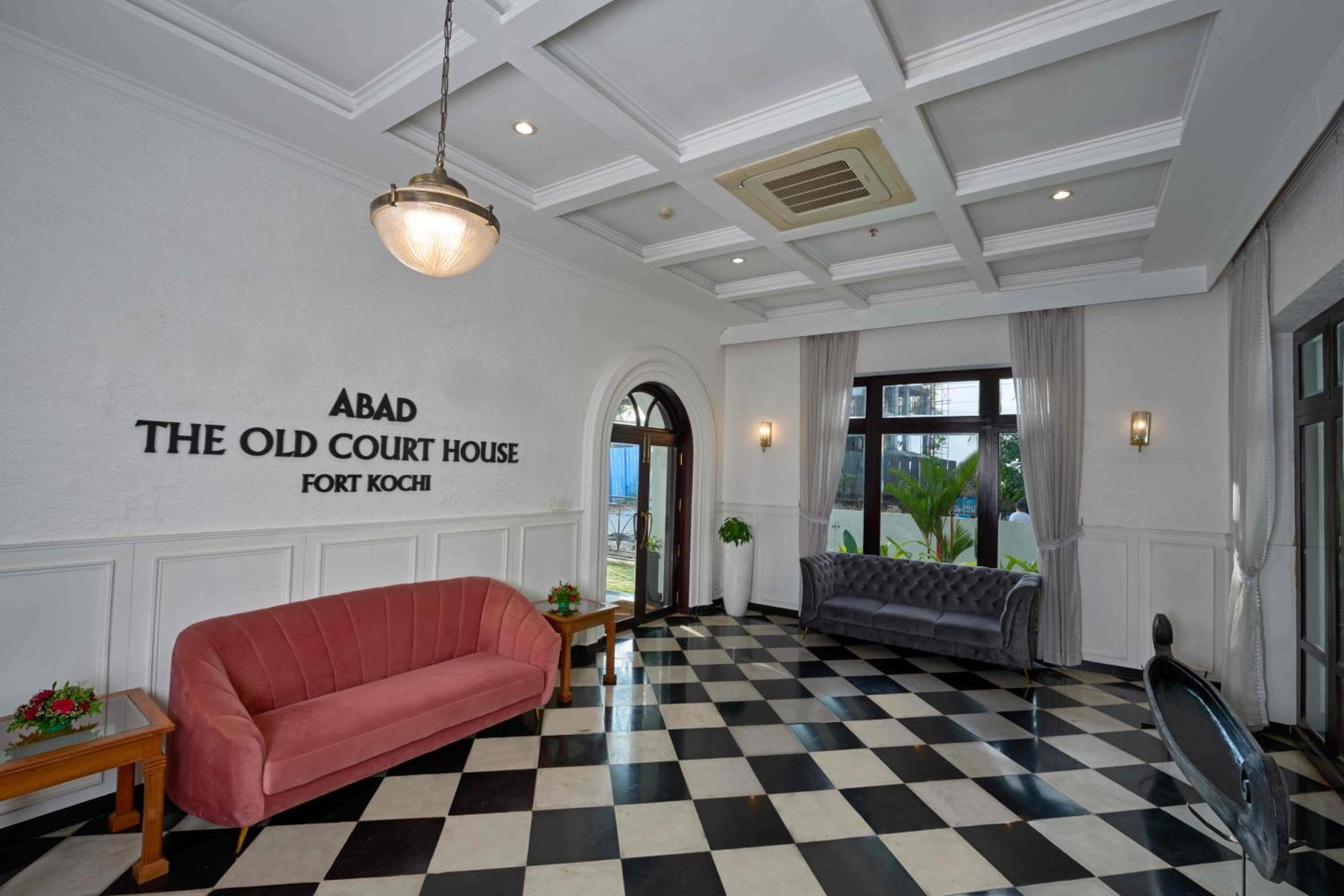 Hotel The Old Court House By Abad Fort Kochi Zewnętrze zdjęcie