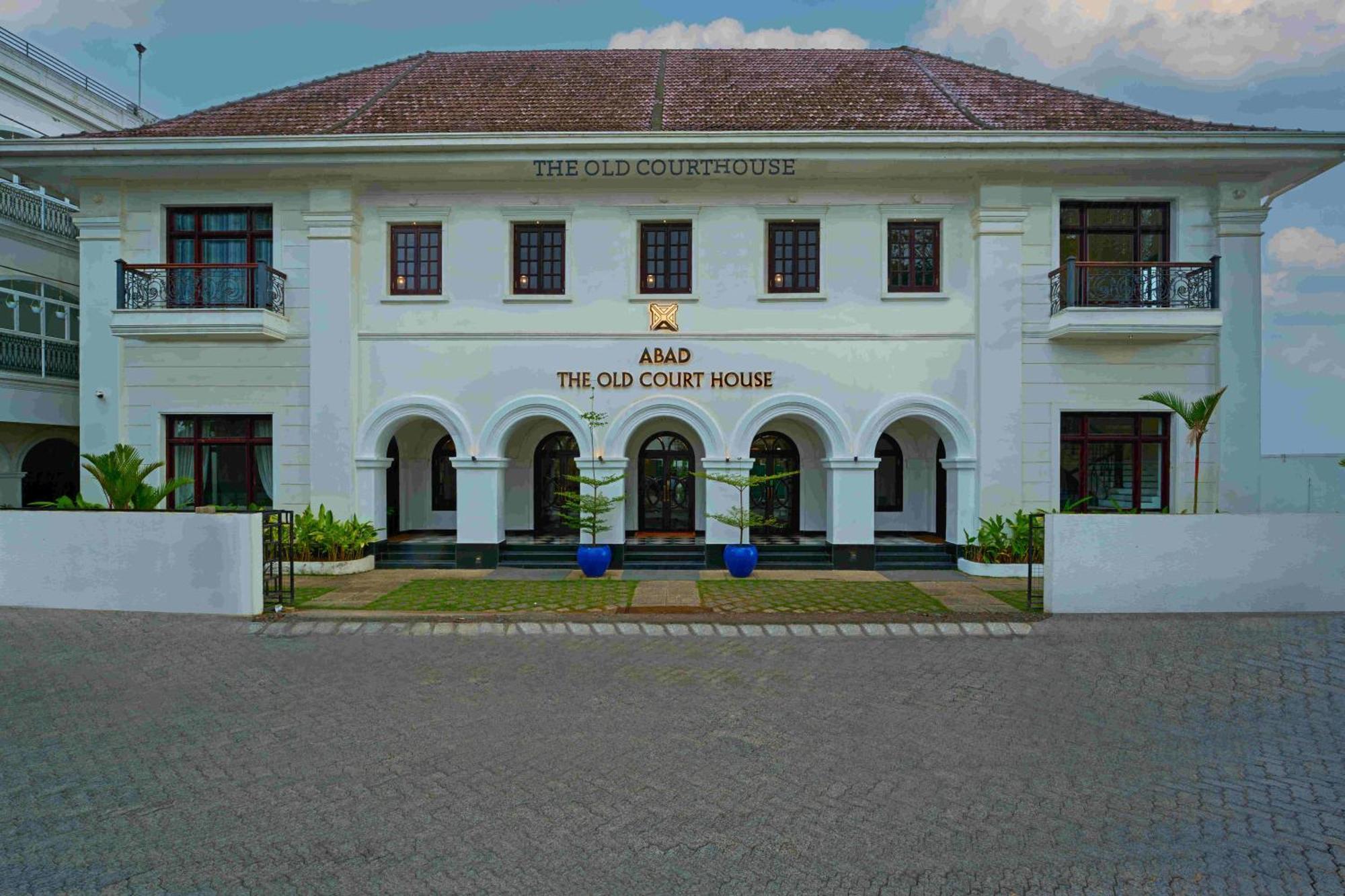 Hotel The Old Court House By Abad Fort Kochi Zewnętrze zdjęcie